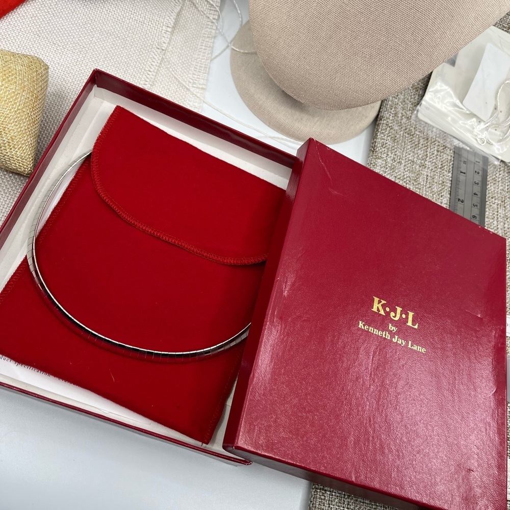 Vintage Kenneth Jay Lane Rhodium-Plated Omega Necklace with Original Box & Pouch - Picture 13 of 17